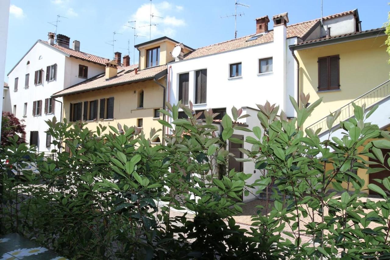 Corte Della Crisalide Ampio E Luminoso Bilocale In Centro Storico Cernusco Sul Naviglio Exteriör bild
